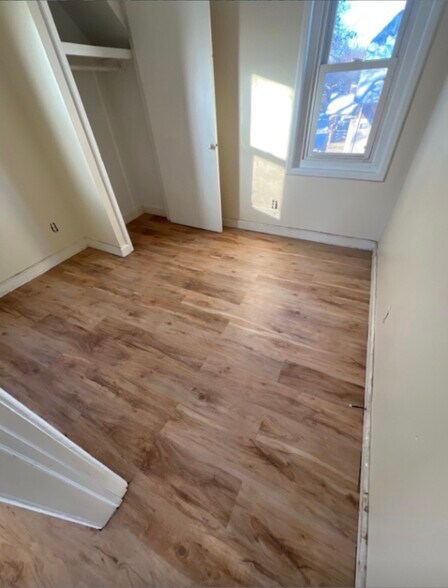 Building Photo - 2536 N Richards St