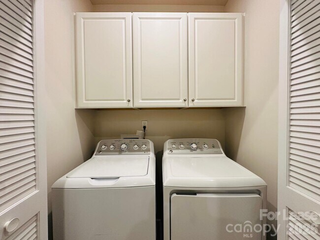 Building Photo - 3502 Timber Ml Dr