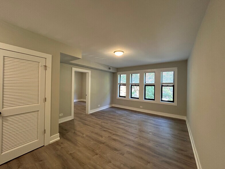Building Photo - 1128 Maple Ave
