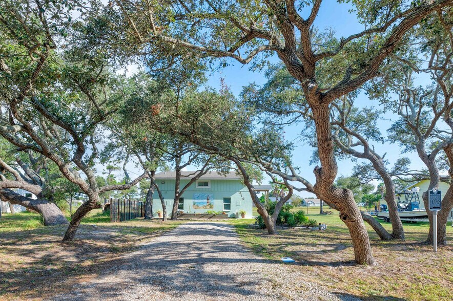 Building Photo - 510 E King St