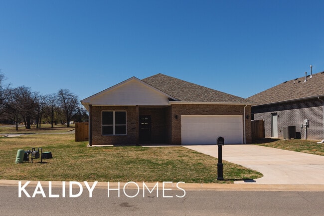 Building Photo - 629 Remington Ave