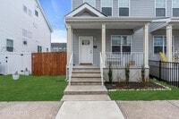 Building Photo - 1514 Heck Ave
