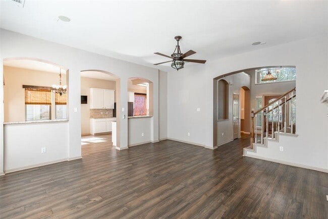 Building Photo - 203 Jewel Park Ln