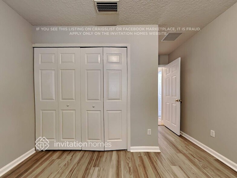 Building Photo - 650 MacKenzie Cir