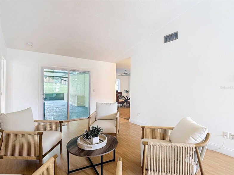 Building Photo - 5344 Lowell Ave