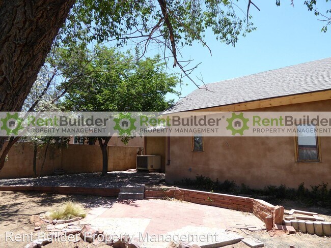 Building Photo - 3 br, 1 bath House - 2917 Santa Clara Ave. SE