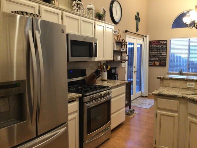 Building Photo - 1555 Morgan Dr