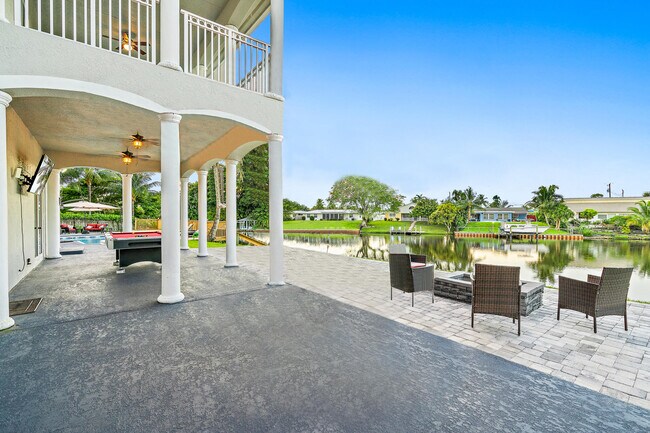 Building Photo - 703 Ramie Ct