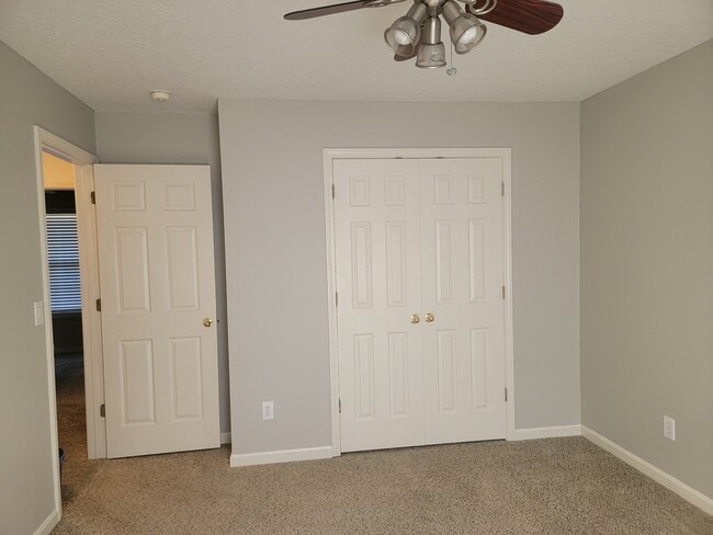 Building Photo - 1216 Pebble Creek Dr