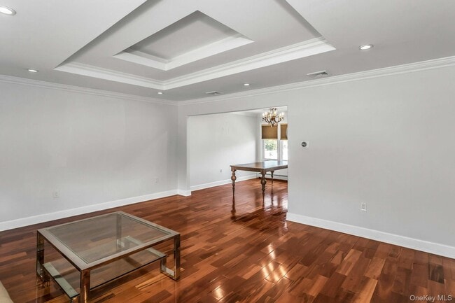 Building Photo - 956 Plum Tree Rd W