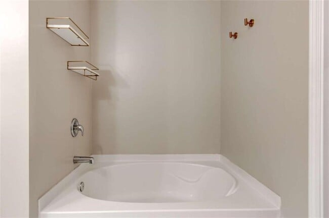 Building Photo - 7601 Summer Berry Ln