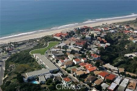 Building Photo - 235 Avenida Lobeiro