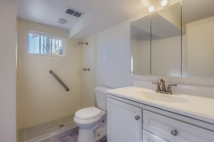 Bathroom - 6336 W 71st Pl