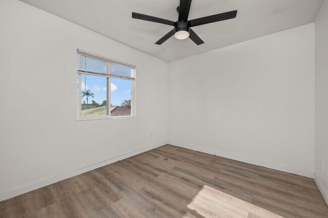 Building Photo - Brand new!