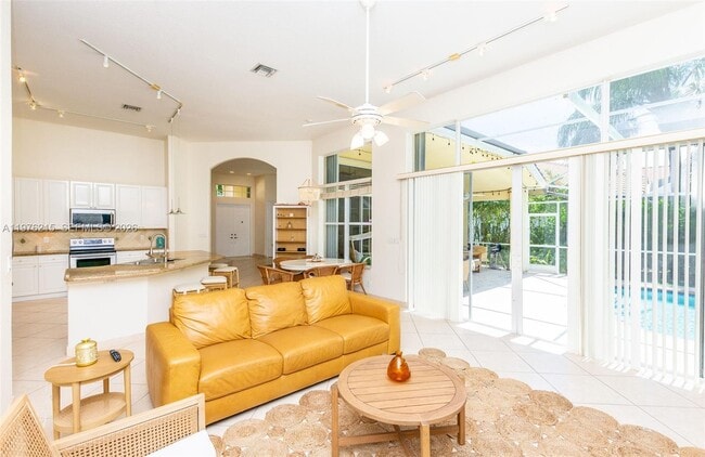 Building Photo - 3967 Nighthawk Dr