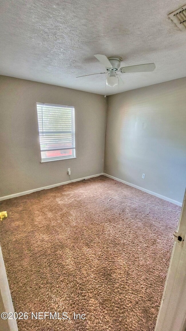 Building Photo - 2472 Fernside Rd