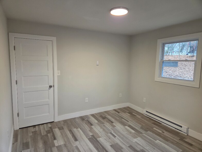 Building Photo - 441 Rutherford Ave