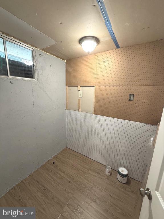Building Photo - 17968 Milroy Dr