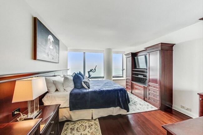 Building Photo - 155 N Harbor Dr