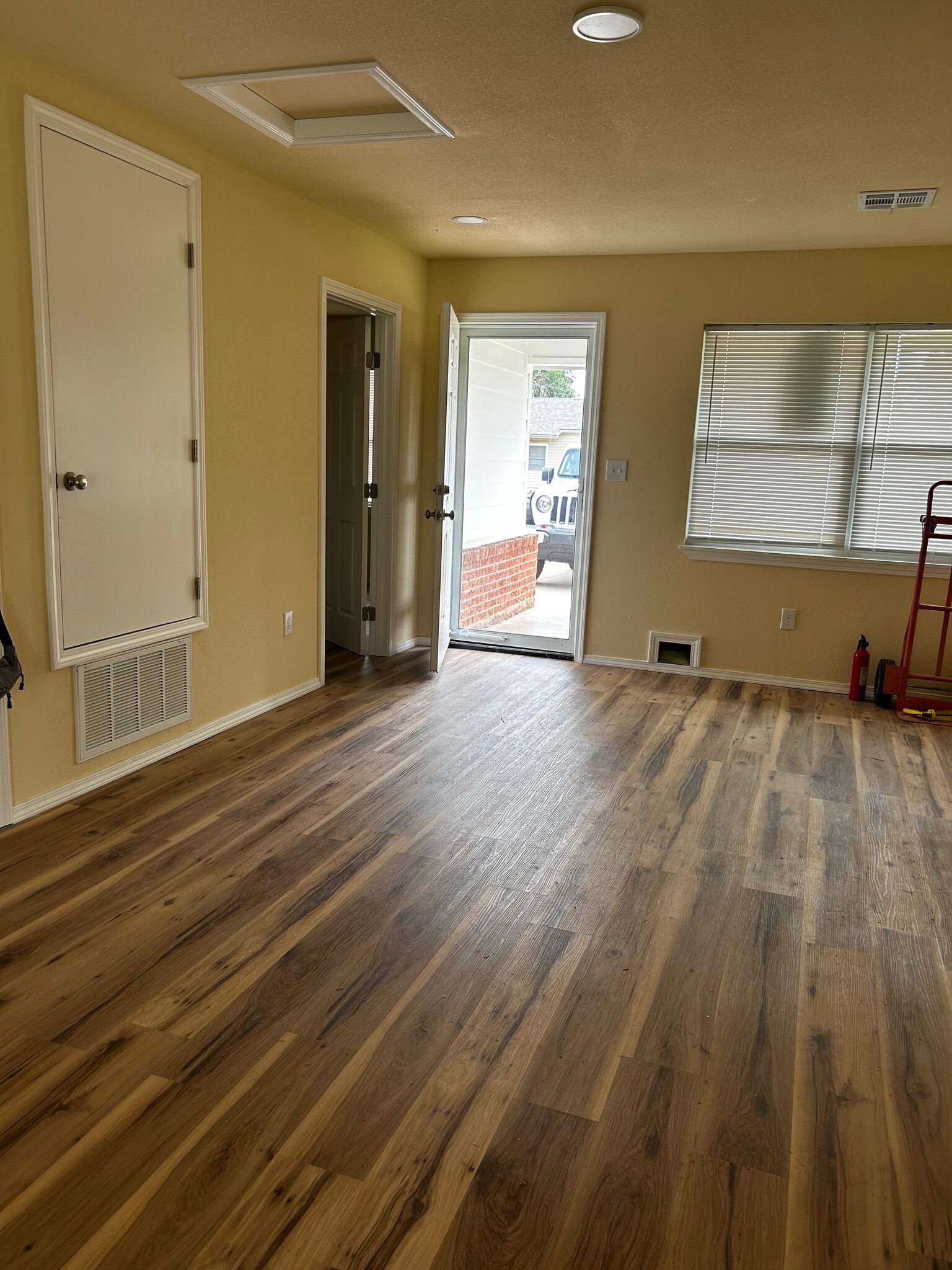 Building Photo - 2129 Turner Dr
