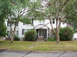 Building Photo - r191f
