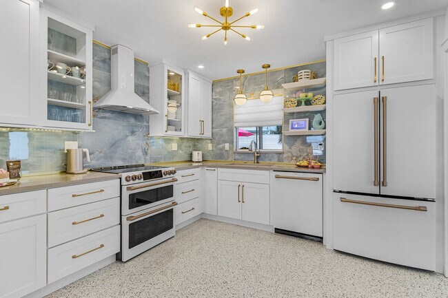 Building Photo - 4891 Heron Rd