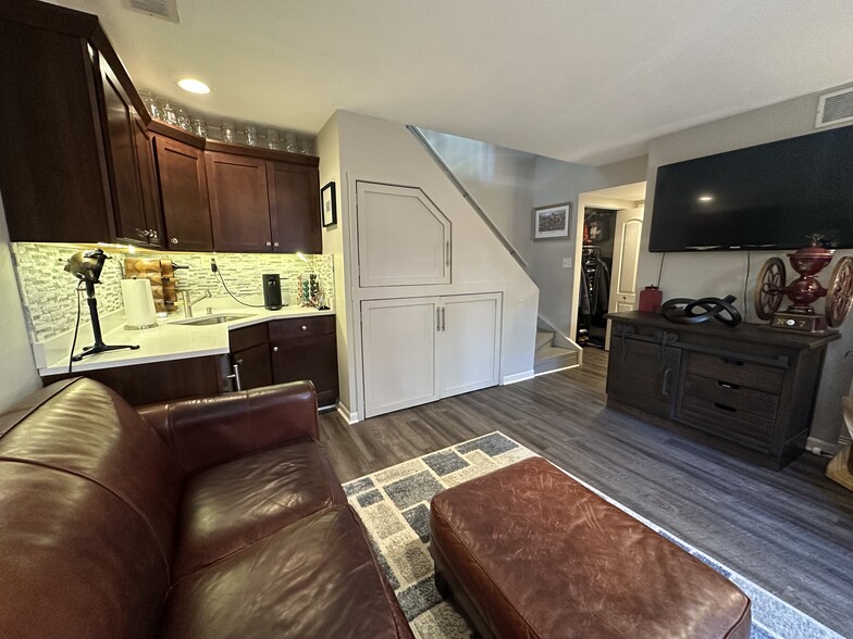 First floor family room - 1846 N Hudson Ave
