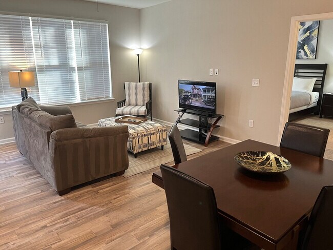 Building Photo - 1591 Millspring Dr