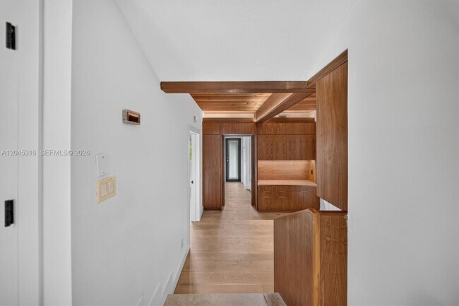 Building Photo - 8925 SW 102nd Terrace