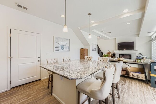 Building Photo - 9335 Arklow Wy