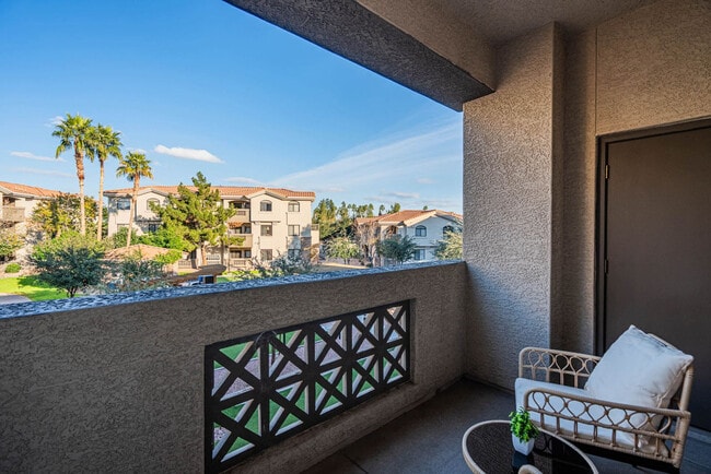 Building Photo - 2150 S 55th St