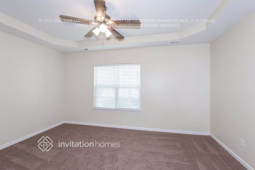 Building Photo - 9022 Glenashley Dr
