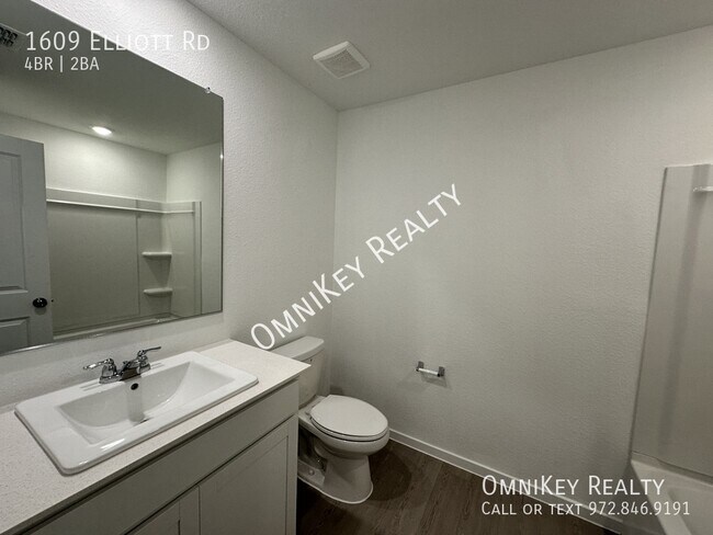 Building Photo - 1609 Elliott Rd