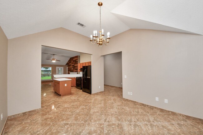 Building Photo - 3003 Silver Spur Dr