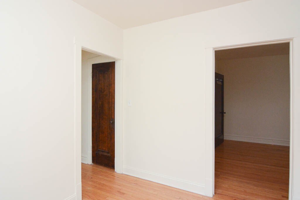 Building Photo - 4325 N Francisco Ave