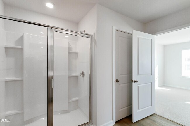 Building Photo - 258 Palm Dr