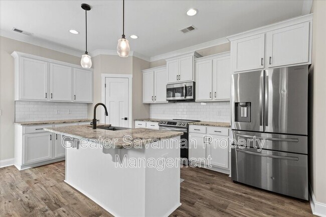 Building Photo - 45 Grove Park Dr