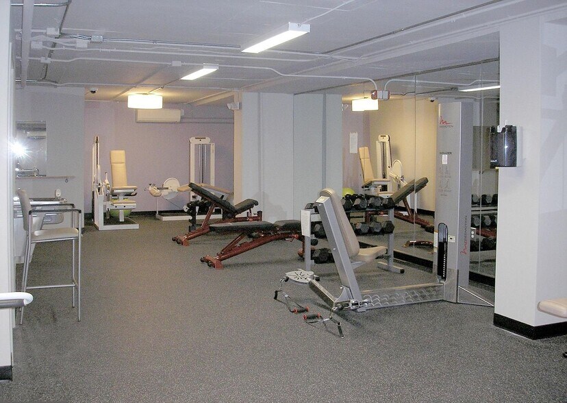 Building Photo - 10500 Rockville Pike