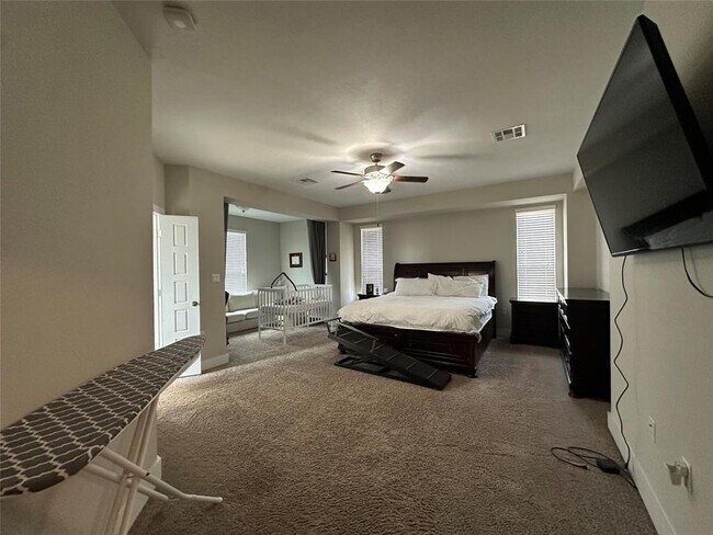 Building Photo - 8020 Annalise Dr