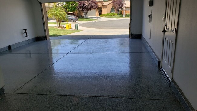 Building Photo - Morgan Hill Single Family View Home