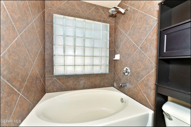 Building Photo - 12976 Enrique Gomez Dr