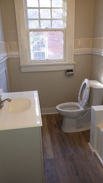 Building Photo - 2672 Cherry Ave