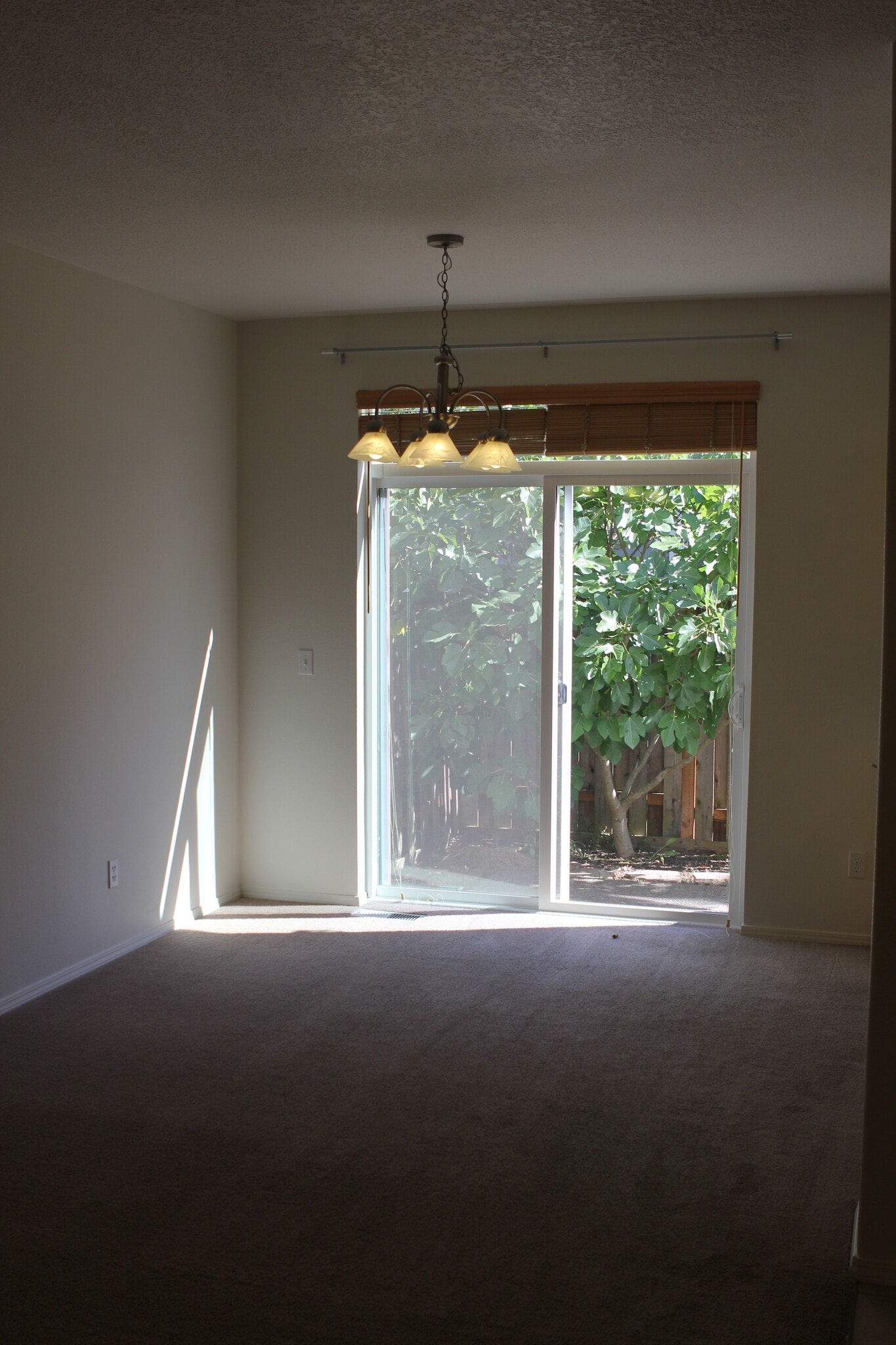 Dining - 17234 SW Pleasanton Ln