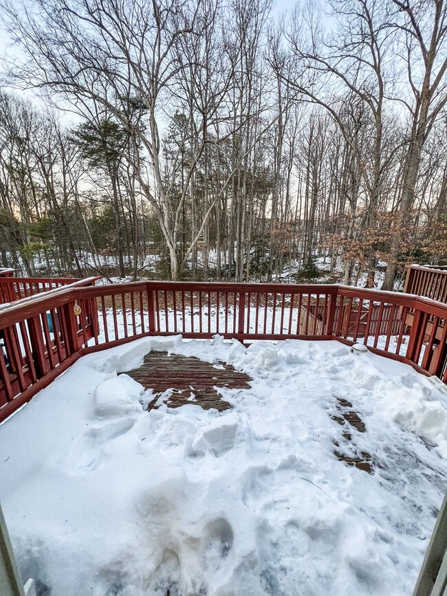 Building Photo - Townhome in Piney Orchard