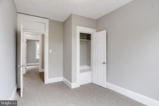 Building Photo - 2908 Oakley Ave