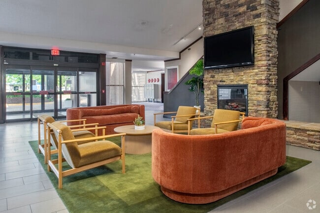 Lobby - Vivo Living Madison