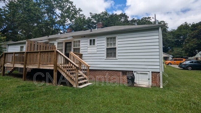 Building Photo - 370 Roosevelt Cir NE