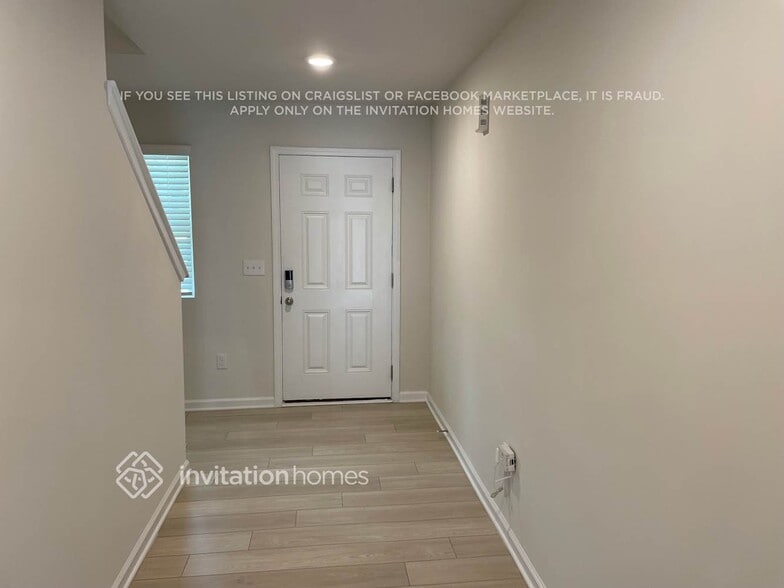 Building Photo - 2300 Pebble Close Ct
