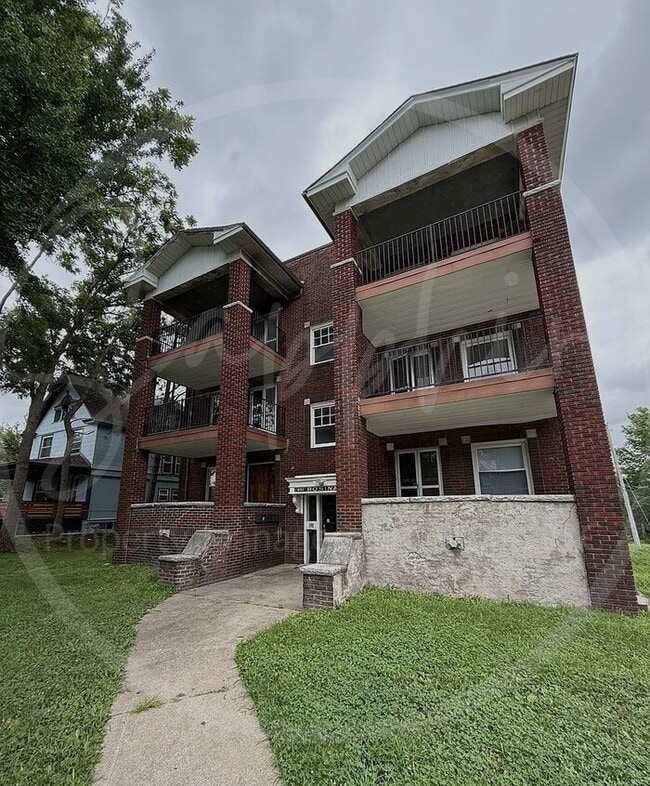 Building Photo - 853 Barnett Ave