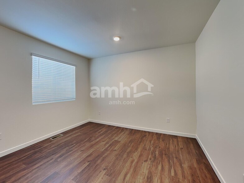Building Photo - 6054 Walleye Dr